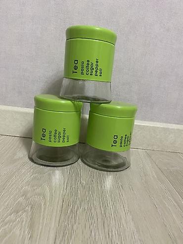 Mətbəx üçün 3 ədəd saxlama qabı dəsti - Material: Şüşə gövdə, yaşıl