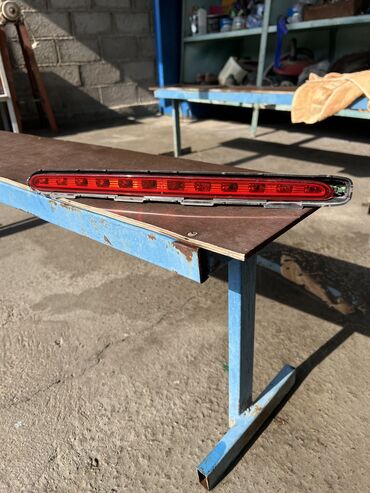 Другие автозапчасти: Запчасти от Мерседес-Бенс W211 E320 Датчик расходомер ПРОДАН — 18