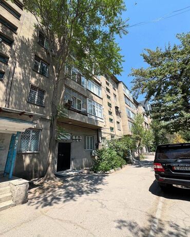 срочная продажа квартир: 1 комната, 33 м², 104 серия, 2 этаж