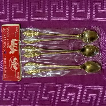 Qaşıqlar: - Kofe qaşığı 12, şəkər qaşığı isə 6 ədəddir. - Qaşığ — 3