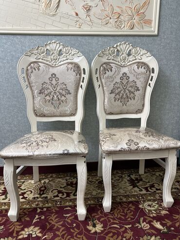 Комплекты столов и стульев: Комплект стол и стулья Для зала