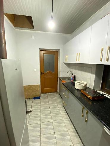 Продажа коттеджей и домов: 4 комнаты, 110 м², 5 соток, Бишкек, Ак-Ордо 3 ж/м Риэлтор — 14