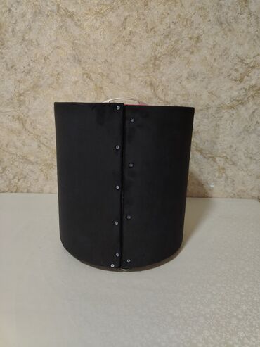 Yuvalar: Yuvarlaq dizaynlı, üzərində dəstəyi olan portativ pişik/kiçik heyvan — 4