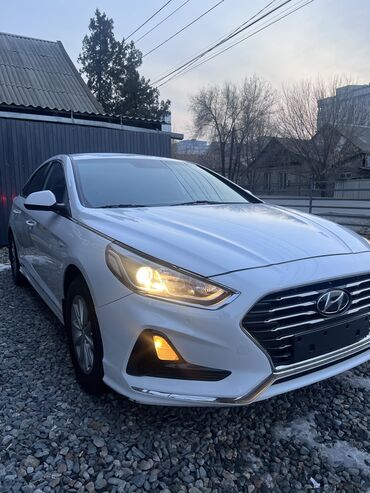 Hyundai: Hyundai Sonata: 2018 г., 2 л, Газ, Седан