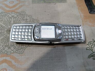 Nokia: Nokia 6820 – jedinstveni preklopno‑klizni telefon sa kompletnom QWERTY — 8