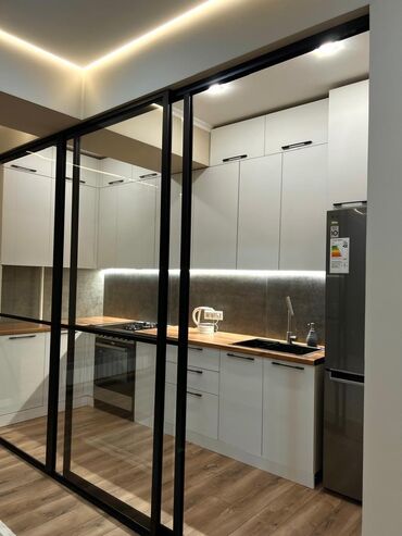 меняю с моей доплатой: 3 комнаты, 70 м², Элитка, 3 этаж, Дизайнерский ремонт