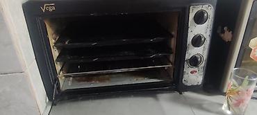 Офисные столы: Продаются: 3 шт.раскладные столы.по 3200 сом, офисныйный стол 2500 — 9