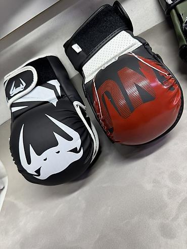 Перчатки: Перчатки для MMA и единоборств Venum (анатомические, открытые пальцы) — 5