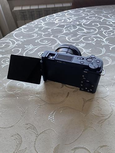Sony ZV-E10 güzgüsüz kamera satılır. Kompakt və yüngül korpusa malik lalafo.az -da Sony ZV-E10 güzgüsüz kamera satılır. Kompakt və yüngül korpusa malik