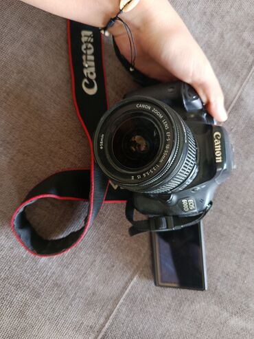 цифровой фотоаппарат samsung es95: Продаю фотоаппарат canon 600D