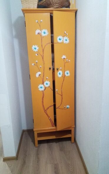 стол мебель: Б/у, 2 двери Прямой шкаф, Шкаф в прихожей, Малайзия