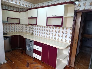 Mətbəx mebeli: Kuxna Mebeli 3.50 nin 1.60 a ümümi 5 metr əla vəziyyətdə ustu tökmə