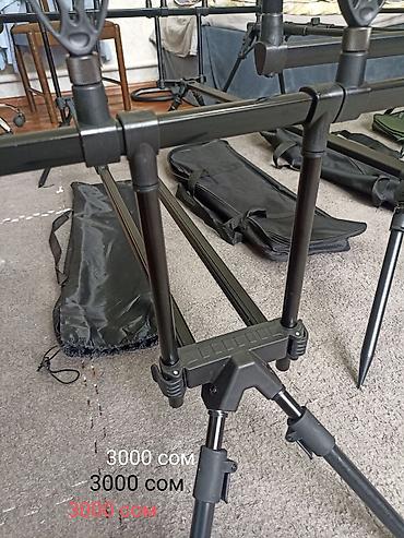 Удочки и спиннинги: Продаю Редподы на три и четыре удилище а также есть сигнализаторы — 6