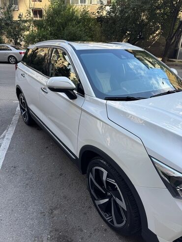 FAW: FAW Besturn: 1.5 l | 2024 il 7400 km Krossover — 7