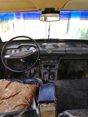 lada 2105 karburátor: VAZ (LADA) 2101: 0.7 l | 1986 il 180 km Sedan — 3