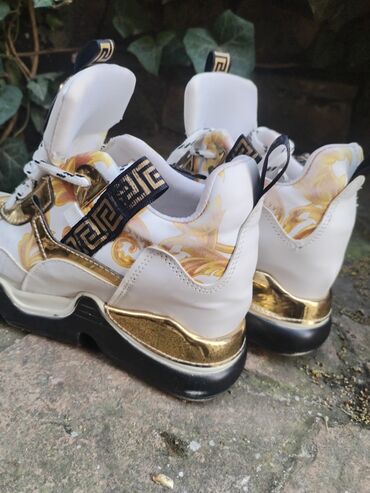 Women's Sneakers and athletic shoes: 37 — 3