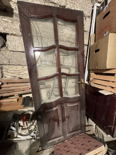 Фурнитура и комплектующие: Б/у Межкомнатная дверь С замком, Самовывоз