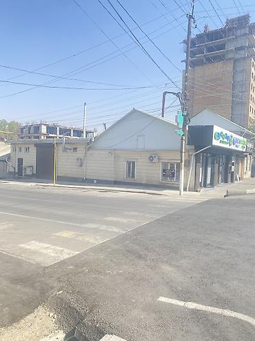 аренда под выкуп: Сдаю в аренду по 1000 сом 1кв м, Коммерческое здание под магазин — 2