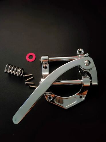 Гитары: Комбики, примочки и др. Комбоусилители, педали эффектов разные, новые at lalafo.kg — 11 Гитары: Комбики, примочки и др. Комбоусилители, педали эффектов разные, новые — 11