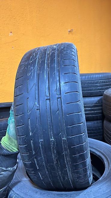 təkər 20: Məhsul: Avtomobil şinləri (yay/protektor yönümlü) Ölçülər: - 275/40 — 10