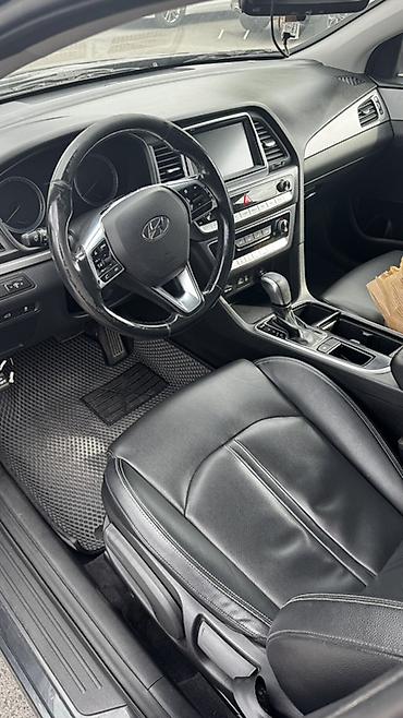 Продажа авто: Hyundai Sonata: 2018 г., 2 л, Автомат, Газ, Седан — 4