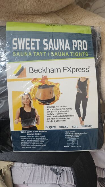 Dəstlər, kostyumlar: Beckham Express firmasının Sweet Sauna Pro sauna taytı. İncə dizaynlı