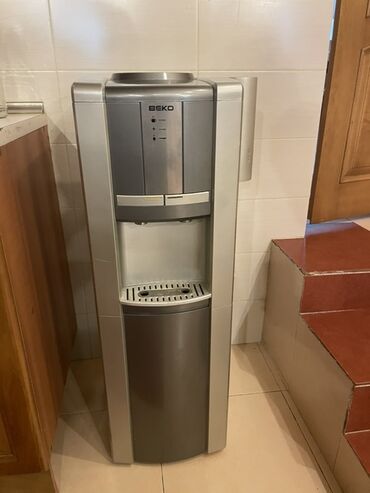 sure dispenser: Диспенсер Beko, Напольный, Нагрев воды
