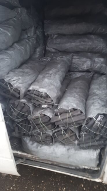 Kömür: Gec sonen yuksek kefiyyetli komur 5.5m dan 7.5man kimi cox alana — 10