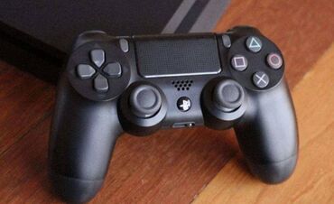 PS4 (Sony Playstation 4): Prodajem očuvanu PlayStation 4 konzolu sa 1TB memorije (duplo vise od — 9