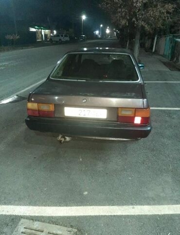 доплата мне: Audi 80: 1985 г., 1.8 л, Механика, Бензин, Седан