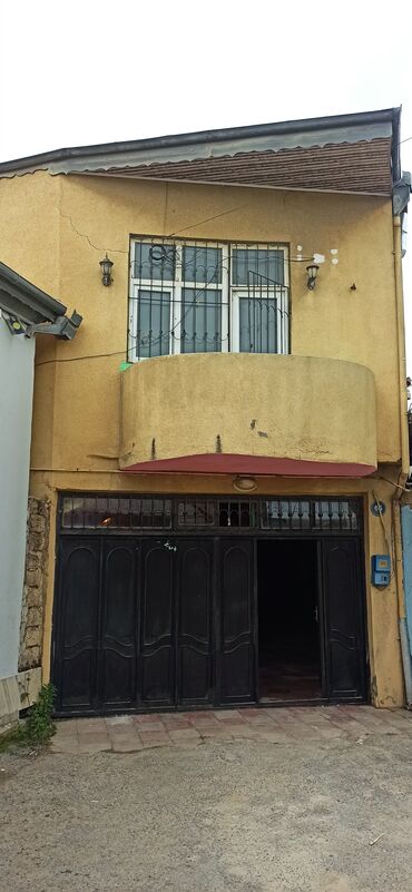 Həyət evləri və villaların satışı: :kirayə verilir 2 mərtəbə altı 3 maşın girən qaraj .2 çi mərtəbədə 2 — 1