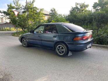 Mazda: Mazda 323: 1989 г., 1.6 л, Автомат, Бензин, Седан