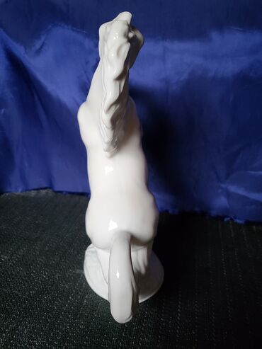 Ostali kućni dekor: Porcelanki veci nov,vintaz konj. Porcelanski konj,nov. sve na — 16