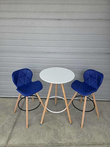 Ostalo: Stolice 9000 — 19