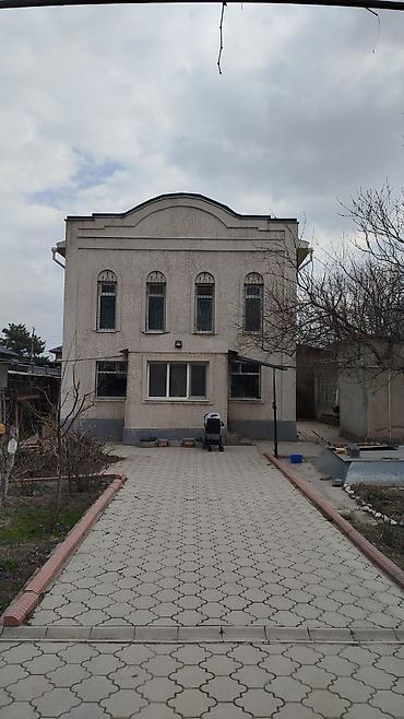 модульный жом: Продаётся 2-х этажный дом 120 м², участок 7,2 сотки. 📍 Кок-Жар, г — 1