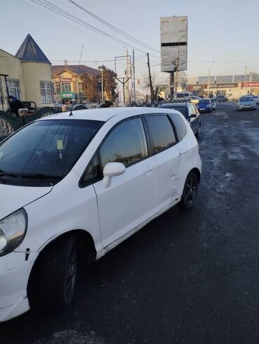 Honda: Honda Fit: 2003 г., 1.3 л, Автомат, Бензин, Хэтчбэк