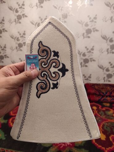 узбекский головной убор: Цвет - Белый