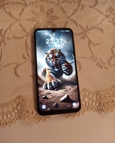 telef: Samsung Galaxy A24 4G, 128 GB, rəng - Gümüşü, Barmaq izi, İki sim kartlı, Face ID