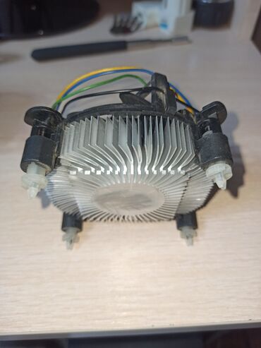 Скупка компьютеров и ноутбуков: Материнская плата asus p5g x процессор pentium dual core опер.рамять — 8