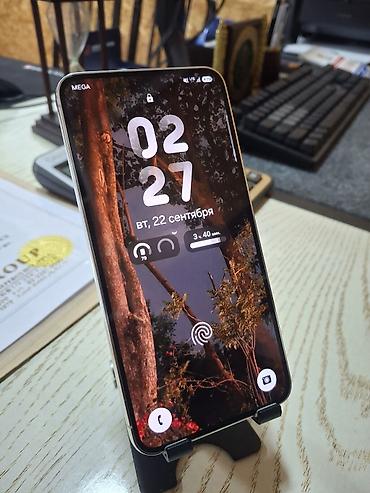 galaxy 23: Samsung Galaxy S23, Б/у, 256 ГБ, цвет - Белый, eSIM — 2