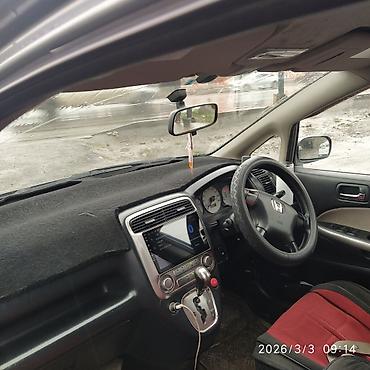 Honda: Honda Stream: 2004 г., 1.7 л, Автомат, Бензин, Минивэн — 4