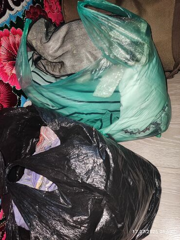 домики для собак: Кому надо одежду б/у састояние хорошие отдам даром звоните поэтому