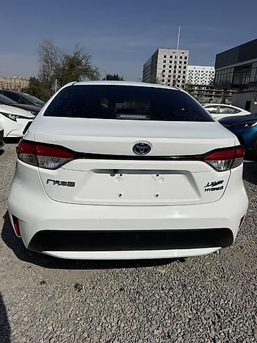 levin: Toyota Levin: 2023 г., 1.8 л, Вариатор, Гибрид, Седан — 5