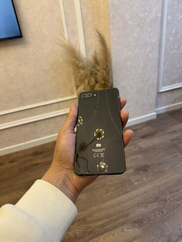 Xiaomi: Xiaomi Mi 8 Lite, 64 GB, rəng - Qara, 
 Barmaq izi