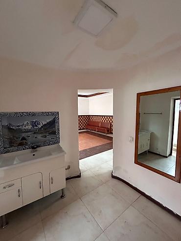 Долгосрочная аренда домов: 300 м², 7 комнат — 7