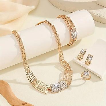 Setovi nakita: 2200 — 19