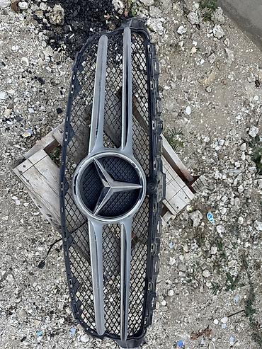 Mercedes-Benz İki xətli dizaynlı