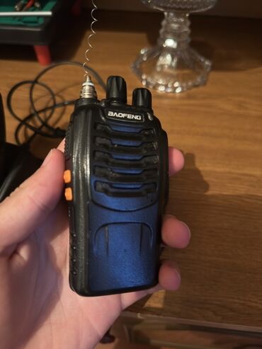 музыкальный центр бу купить: Baofeng tərəfindən istehsal edilmiş portativ radio dəsti. Kompakt və