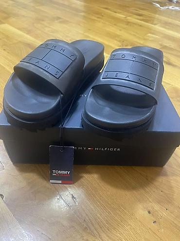 cins: Tommy Hilfiger – Tommy Jeans kişi/slayd terlikləri 160 azn olan — 2