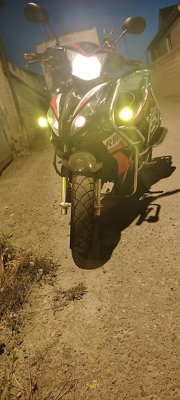 elektrikli skuterler m4 max: Skuter / moped – sport üslublu gövdə və əlavə qoruyucu relslərlə — 3